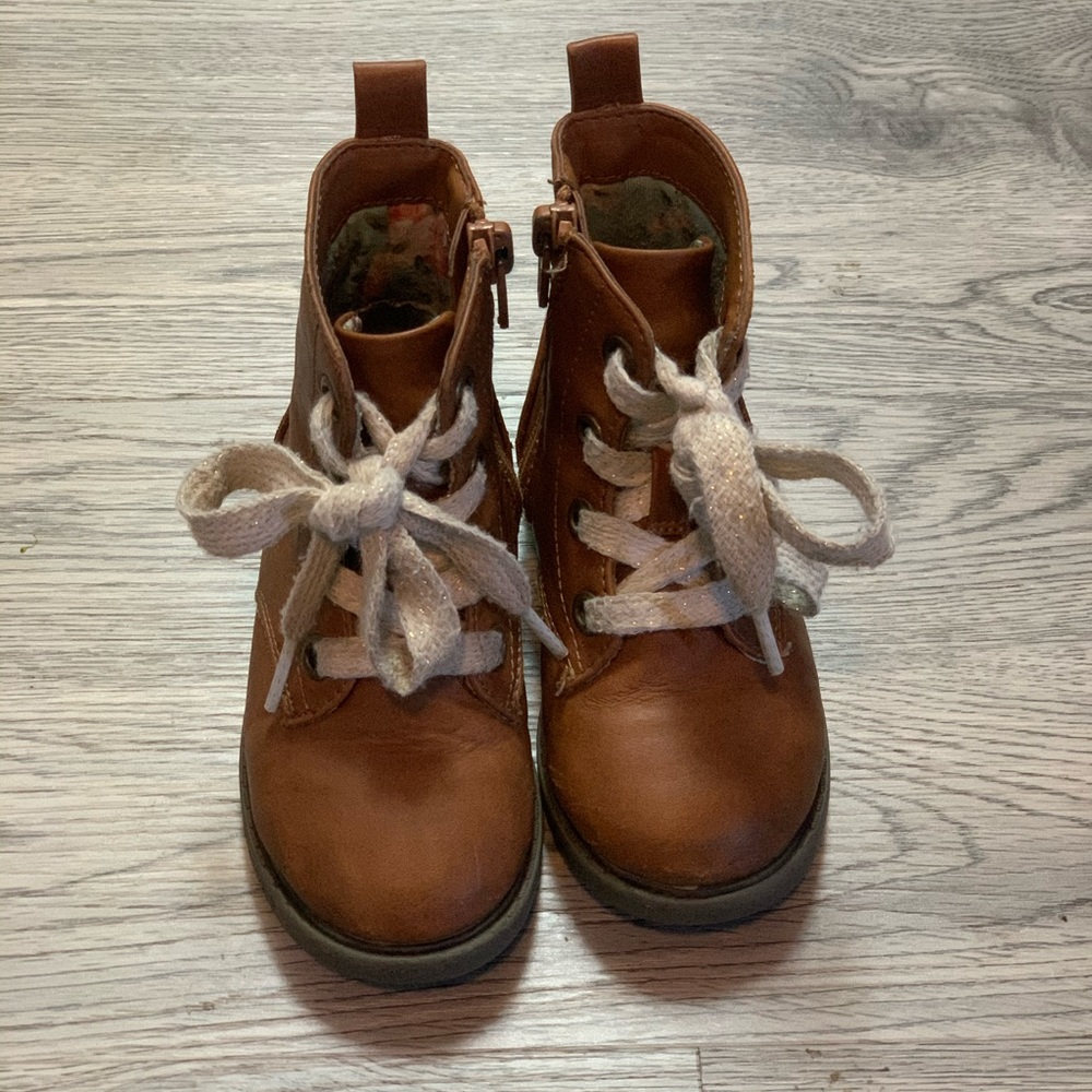 Cat &Jack combat boots